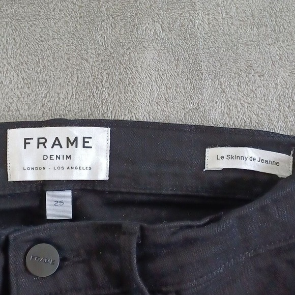Frame Jeans‎ Sz 25 Le Skinny De Jeanne Raw Stagger Step Hem Film Noir Black - Picture 3 of 9